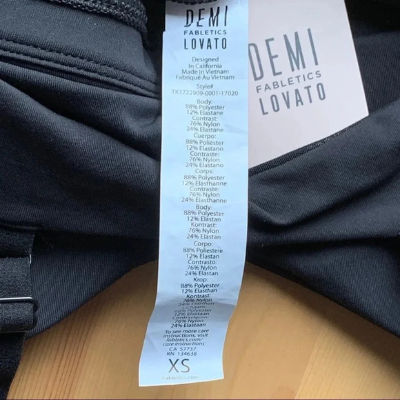 NWT Fabletics Demi Lovato Lanelle Performance Tank - Picture 9 of 10